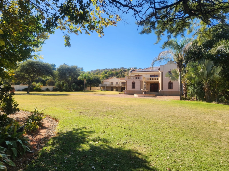 4 Bedroom Property for Sale in Wilkoppies North West
